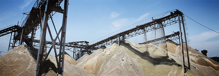 移動石頭破碎生產線現場