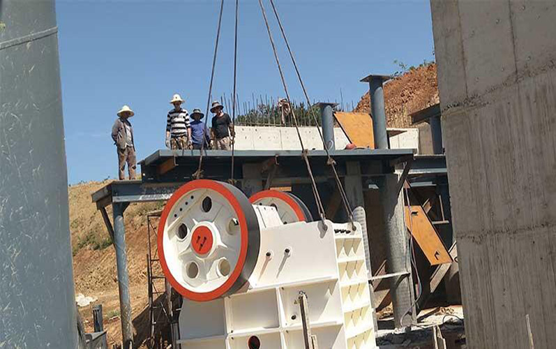 粗破-顎式破碎機